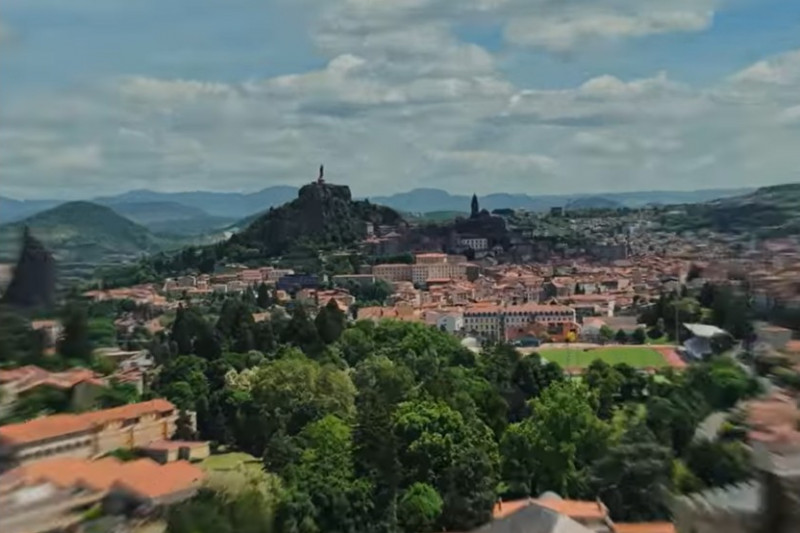 SURVOLEZ NOS SITES EN 2 MINUTES